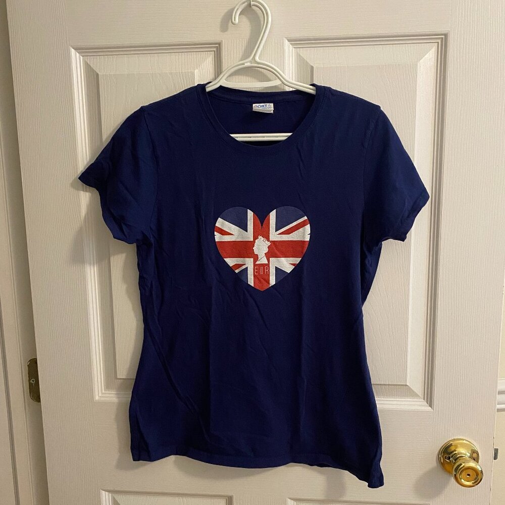 PORT & COMPANY Ring Spun Blue Short Sleeve T Shirt with Queen Elizabeth Size M